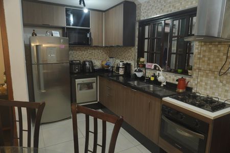 Casa de condomínio à venda com 108m², 3 quartos e 2 vagasCozinha