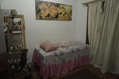 Casa de condomínio à venda com 108m², 3 quartos e 2 vagasQuarto