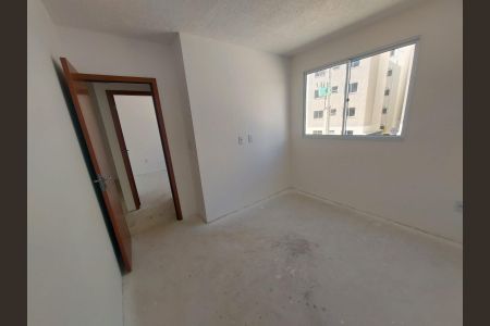 Quarto de apartamento para alugar com 2 quartos, 40m² em Maria Augusta, Itaquaquecetuba