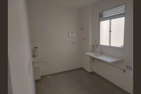 Cozinha de apartamento para alugar com 2 quartos, 40m² em Maria Augusta, Itaquaquecetuba