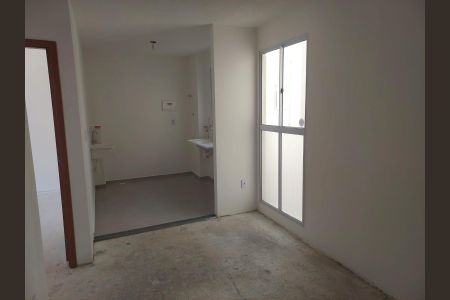 Sala de apartamento para alugar com 2 quartos, 40m² em Maria Augusta, Itaquaquecetuba