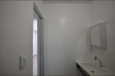 Casa para alugar com 55m², 2 quartos e 1 vagaBanheiro