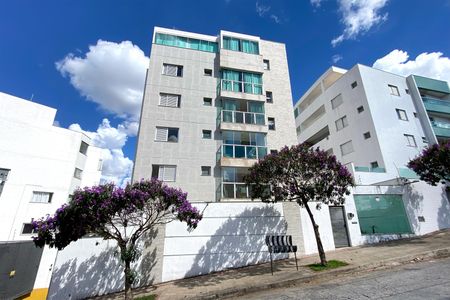 Apartamento para alugar com 210m², 4 quartos e 5 vagasFachada