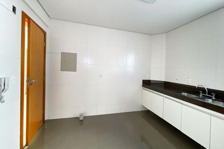 Apartamento para alugar com 210m², 4 quartos e 5 vagasCozinha