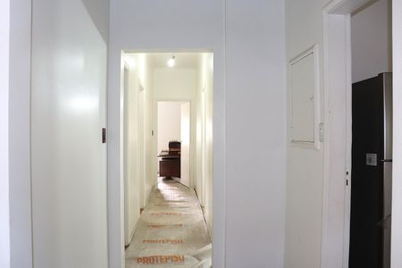 Apartamento para alugar com 130m², 4 quartos e 1 vagaCorredor Dormitórios