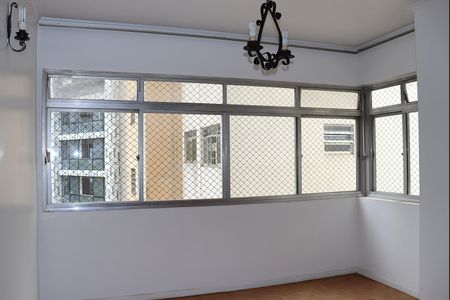 Apartamento para alugar com 130m², 4 quartos e 1 vagaSala