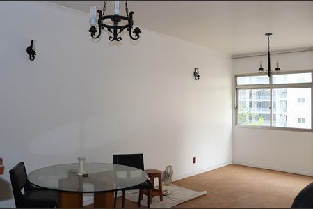 Apartamento para alugar com 130m², 4 quartos e 1 vagaSala