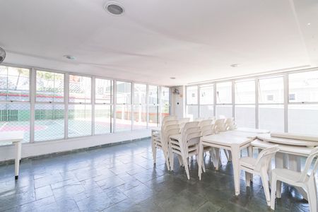 Apartamento para alugar com 58m², 2 quartos e 1 vagaÁrea comum - Salão de festas