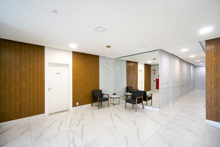 Apartamento à venda com 75m², 2 quartos e 1 vaga Apartamento à venda com 75m², 2 quartos e 1 vagaHall social