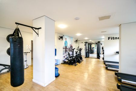 Apartamento à venda com 75m², 2 quartos e 1 vaga Apartamento à venda com 75m², 2 quartos e 1 vagaAcademia