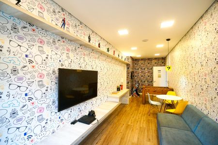 Apartamento à venda com 75m², 2 quartos e 1 vaga Apartamento à venda com 75m², 2 quartos e 1 vagaSalão de jogos