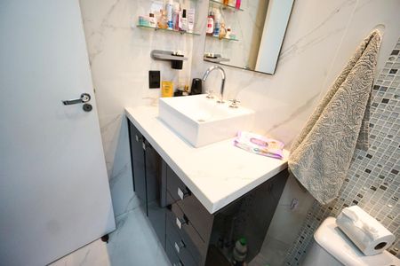 Apartamento à venda com 75m², 2 quartos e 1 vaga Apartamento à venda com 75m², 2 quartos e 1 vagaPia