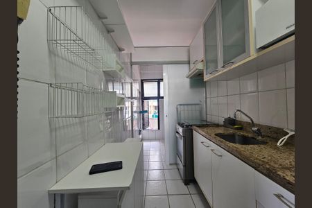 Apartamento para alugar com 62m², 2 quartos e 1 vagaCozinha