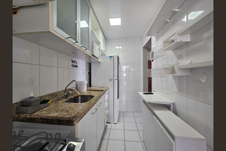 Apartamento para alugar com 62m², 2 quartos e 1 vagaCozinha