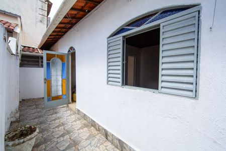 Casa para alugar com 250m², 3 quartos e 1 vaga Casa para alugar com 250m², 3 quartos e 1 vagaEDICULA