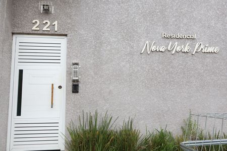 Apartamento para alugar com 39m², 2 quartos e 1 vagaFachada e portaria