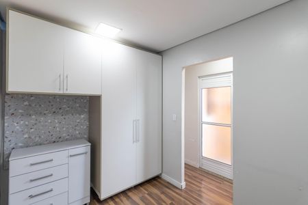 Quarto 1 de casa para alugar com 2 quartos, 50m² em Jardim Maringa, São Paulo