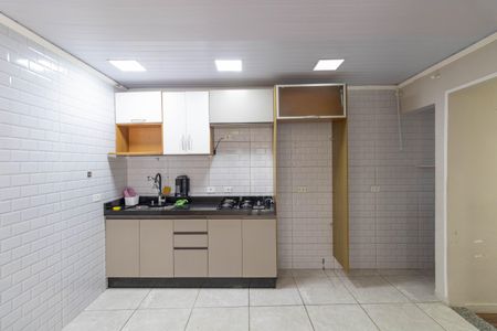 Sala e Cozinha de casa para alugar com 2 quartos, 50m² em Jardim Maringa, São Paulo