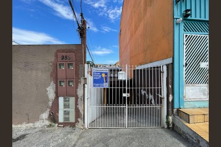 Casa para alugar com 50m², 2 quartos e sem vagaFachada+Placa 