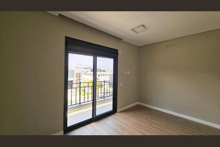 Casa de condomínio à venda com 260m², 3 quartos e 4 vagas Casa de condomínio à venda com 260m², 3 quartos e 4 vagasQuarto Suíte