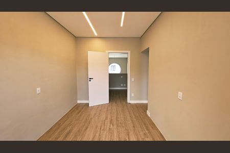 Casa de condomínio à venda com 260m², 3 quartos e 4 vagasQuarto 3 - Suíte