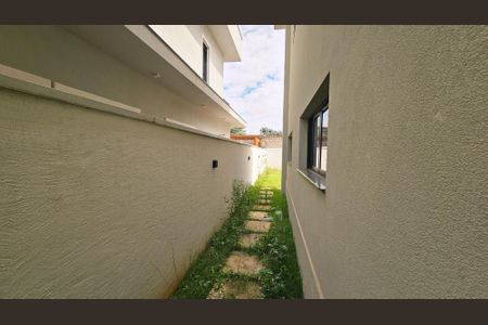Quintal de casa de condomínio à venda com 3 quartos, 260m² em Loteamento Residencial Brisas da Mata, Jundiaí