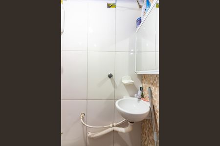 Casa à venda com 50m², 3 quartos e 1 vaga Casa à venda com 50m², 3 quartos e 1 vagaLavabo