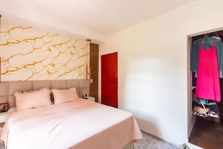 Casa à venda com 50m², 3 quartos e 1 vaga Casa à venda com 50m², 3 quartos e 1 vagaSuíte