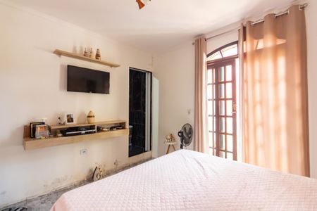 Casa à venda com 50m², 3 quartos e 1 vaga Casa à venda com 50m², 3 quartos e 1 vagaSuíte