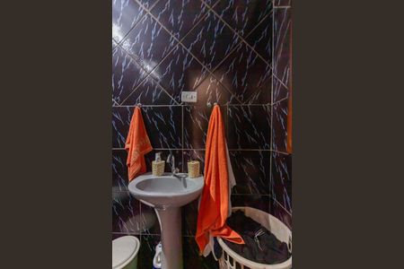 Casa à venda com 50m², 3 quartos e 1 vaga Casa à venda com 50m², 3 quartos e 1 vagaBanheiro da Suíte