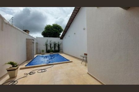 Casa para alugar com 360m², 3 quartos e 4 vagasPiscina