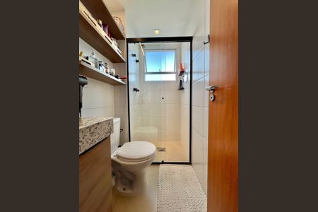 Apartamento à venda com 57m², 2 quartos e 1 vaga Apartamento à venda com 57m², 2 quartos e 1 vagaBanheiro da Suíte