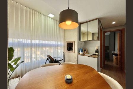 Apartamento à venda com 57m², 2 quartos e 1 vaga Apartamento à venda com 57m², 2 quartos e 1 vagaSala