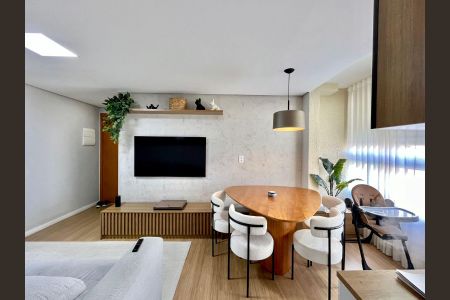 Apartamento à venda com 57m², 2 quartos e 1 vaga Apartamento à venda com 57m², 2 quartos e 1 vagaSala