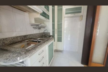 Cozinha  de kitnet/studio para alugar com 1 quarto, 34m² em Cidade Baixa, Porto Alegre