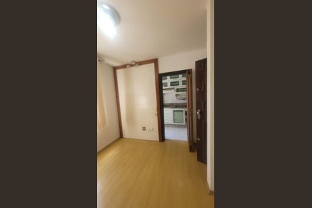 Sala  de kitnet/studio para alugar com 1 quarto, 34m² em Cidade Baixa, Porto Alegre