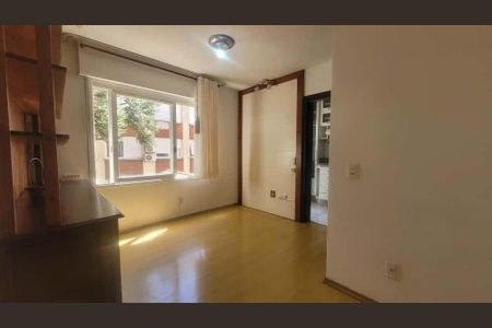 Sala  de kitnet/studio para alugar com 1 quarto, 34m² em Cidade Baixa, Porto Alegre