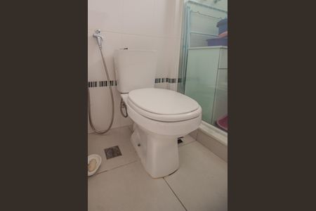 Apartamento à venda com 67m², 2 quartos e 2 vagas Apartamento à venda com 67m², 2 quartos e 2 vagasBanheiro da Suíte