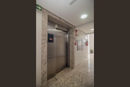 Apartamento à venda com 67m², 2 quartos e 2 vagas Apartamento à venda com 67m², 2 quartos e 2 vagasHall de entrada