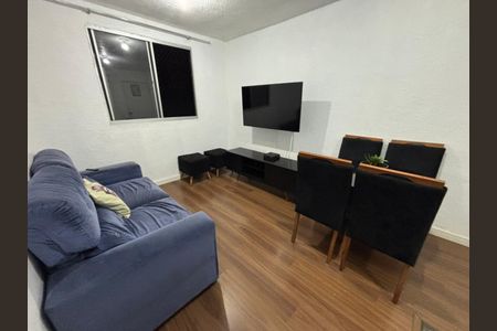 Sala de apartamento para alugar com 2 quartos, 39m² em Jardim Petropolis, Cotia