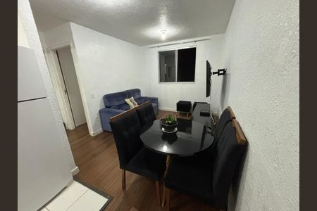 Sala de apartamento para alugar com 2 quartos, 39m² em Jardim Petropolis, Cotia