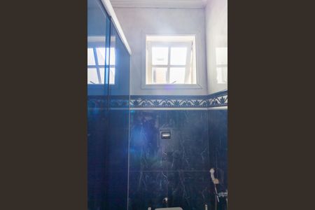 Casa de condomínio à venda com 150m², 2 quartos e 2 vagas Casa de condomínio à venda com 150m², 2 quartos e 2 vagasBanheiro da Suíte