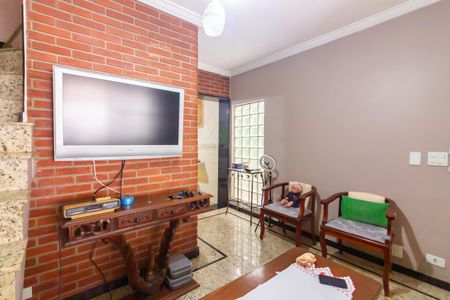Sala  de casa de condomínio à venda com 2 quartos, 150m² em São Pedro, Osasco