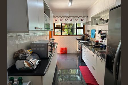 Casa à venda com 500m², 3 quartos e 3 vagas Casa à venda com 500m², 3 quartos e 3 vagasCozinha