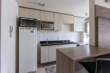 Cozinha  de apartamento para alugar com 2 quartos, 49m² em Cristal, Porto Alegre