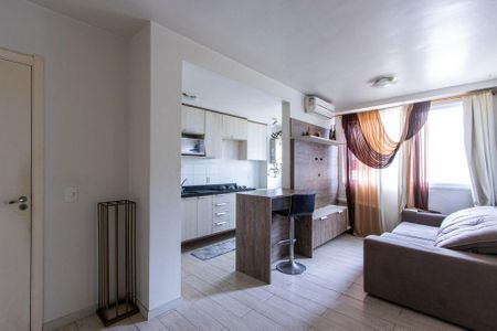 Sala  de apartamento para alugar com 2 quartos, 49m² em Cristal, Porto Alegre