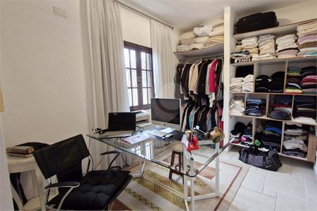 Casa à venda com 3 quartos, 180m² em Itaim Bibi, São Paulo