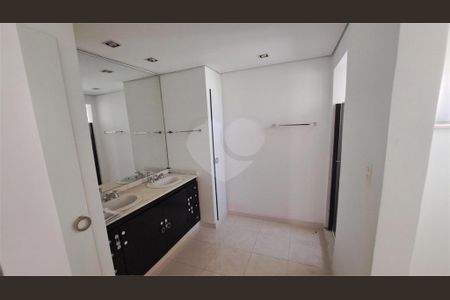 Casa à venda com 300m², 4 quartos e 6 vagas