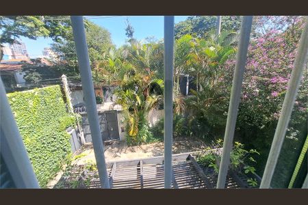 Casa à venda com 300m², 4 quartos e 6 vagas