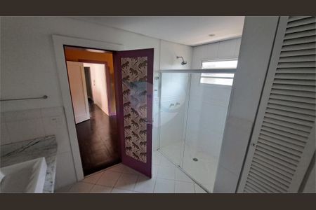 Casa à venda com 300m², 4 quartos e 6 vagas